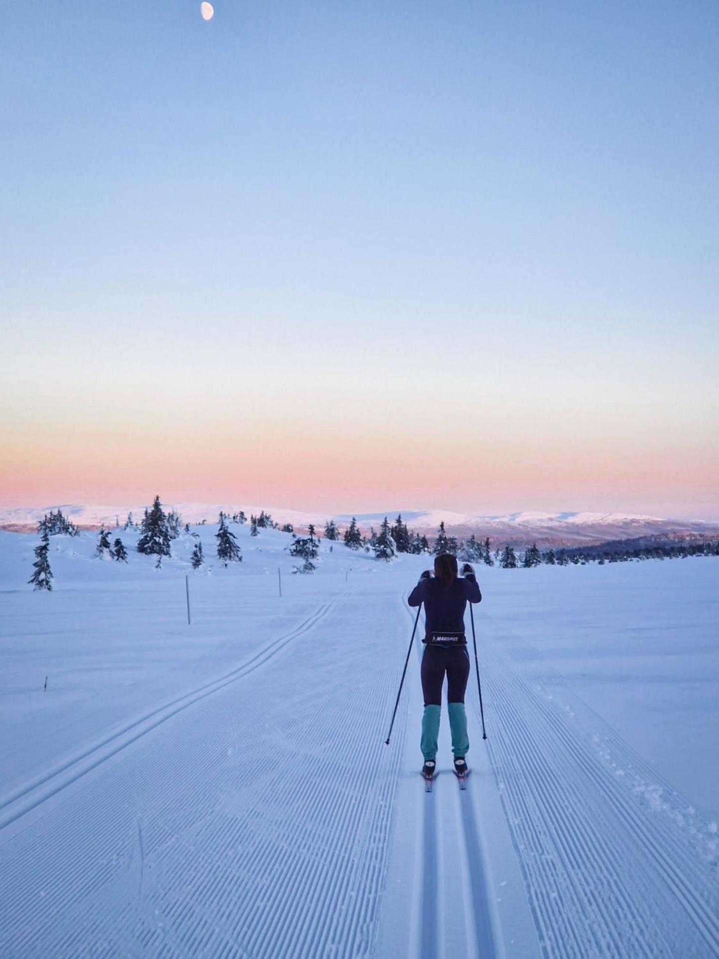 Camp Sjusjoen Hotel Mesnali Buitenkant foto